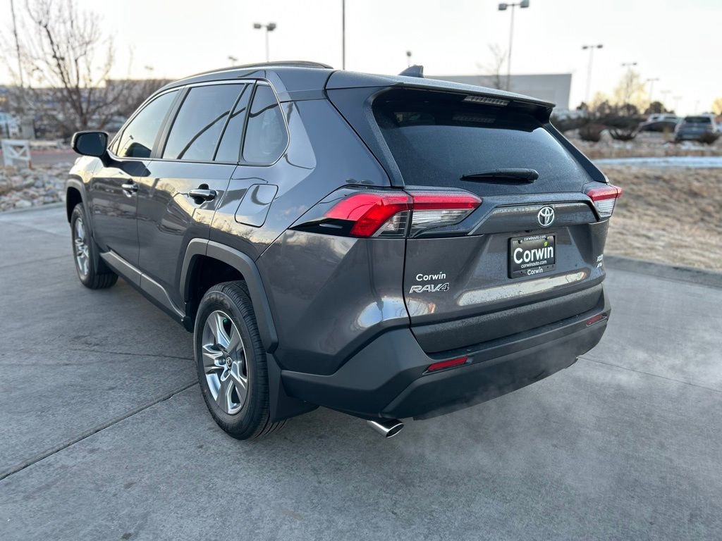 Used 2025 Toyota RAV4 XLE image 5