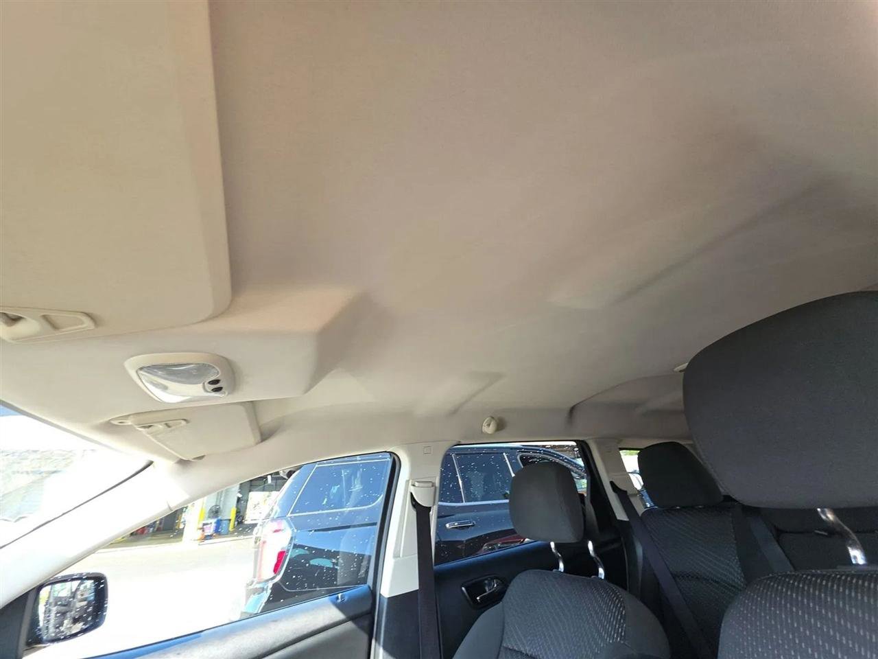 Used 2017 Dodge Journey SE image 19