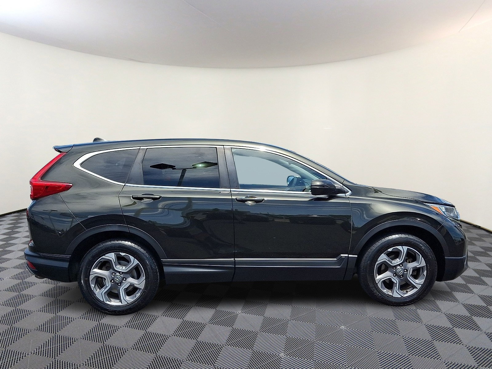 Used 2018 Honda CR-V EX image 8