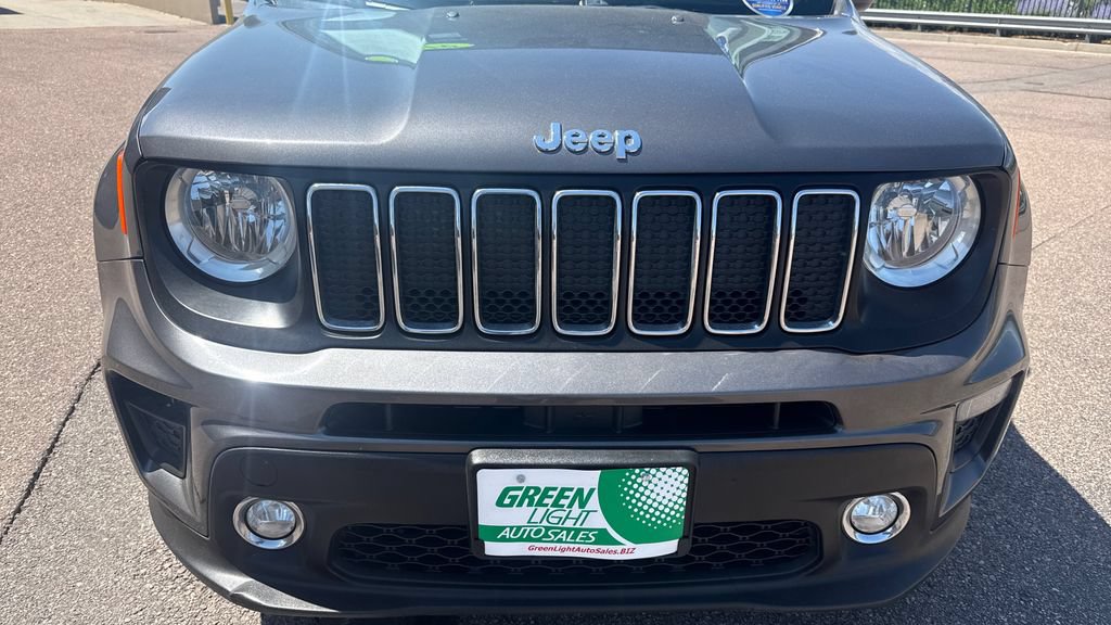 Used 2019 Jeep Renegade Latitude w/ Popular Equipment Group AWD/4WD image 12