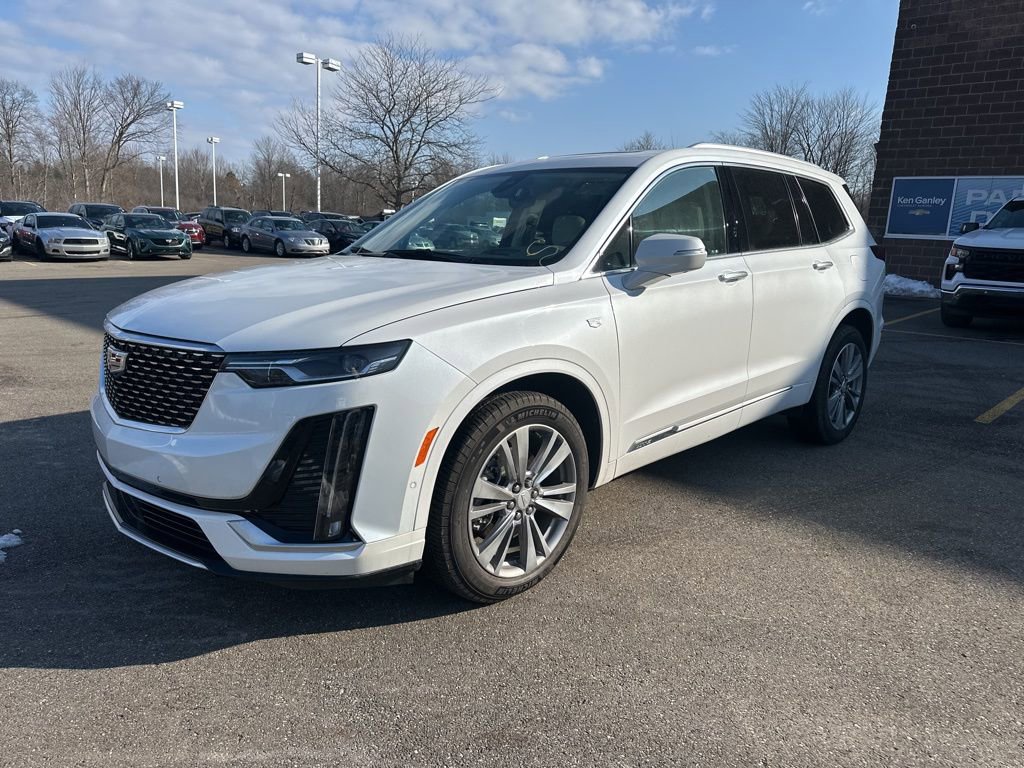 Used 2024 Cadillac XT6 Premium Luxury w/ Technology Package image 5
