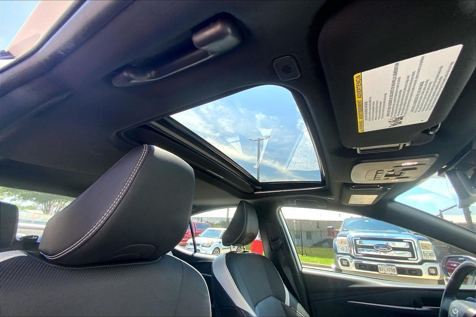 Used 2023 Toyota RAV4 XLE w/ XLE Grade Weather Package AWD/4WD image 27