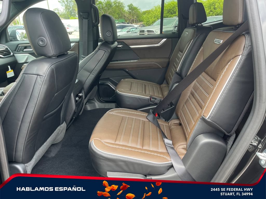 New 2026 GMC Acadia Denali Ultimate FWD image 11