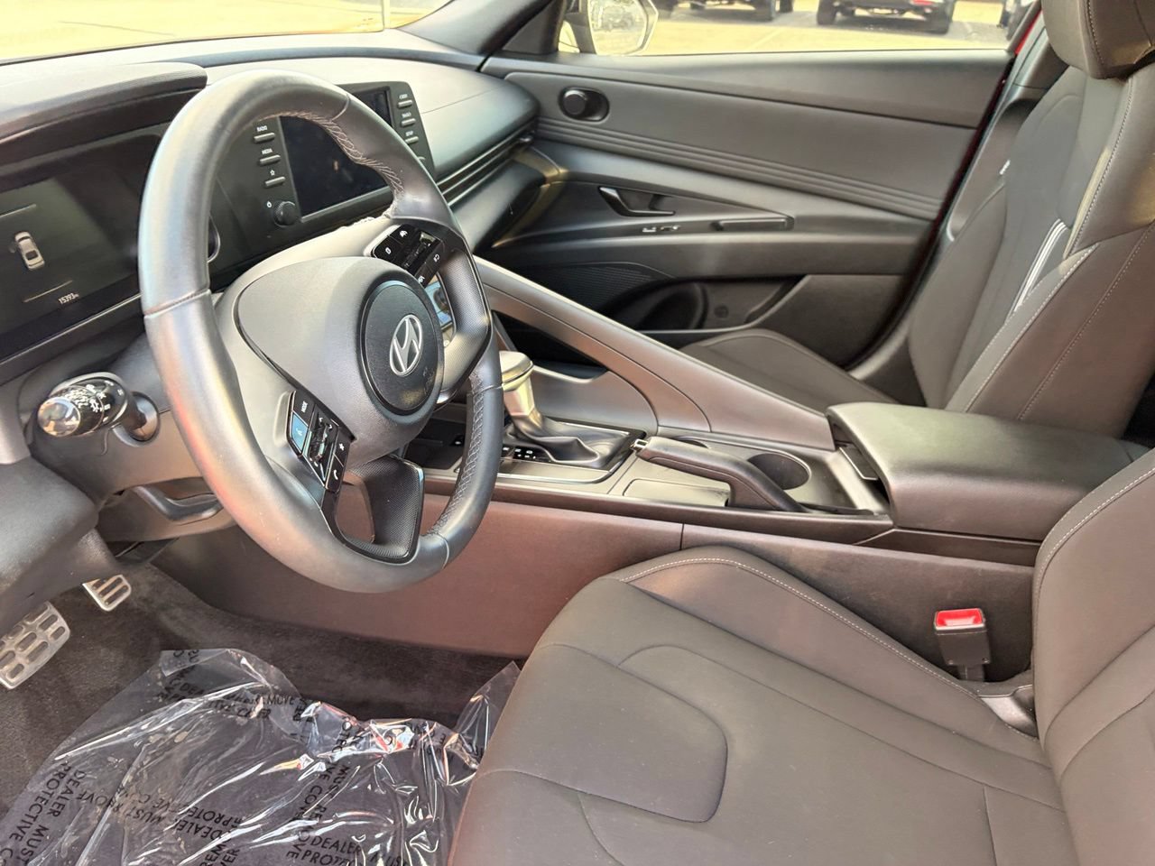 Used 2025 Hyundai Elantra Sport FWD image 16