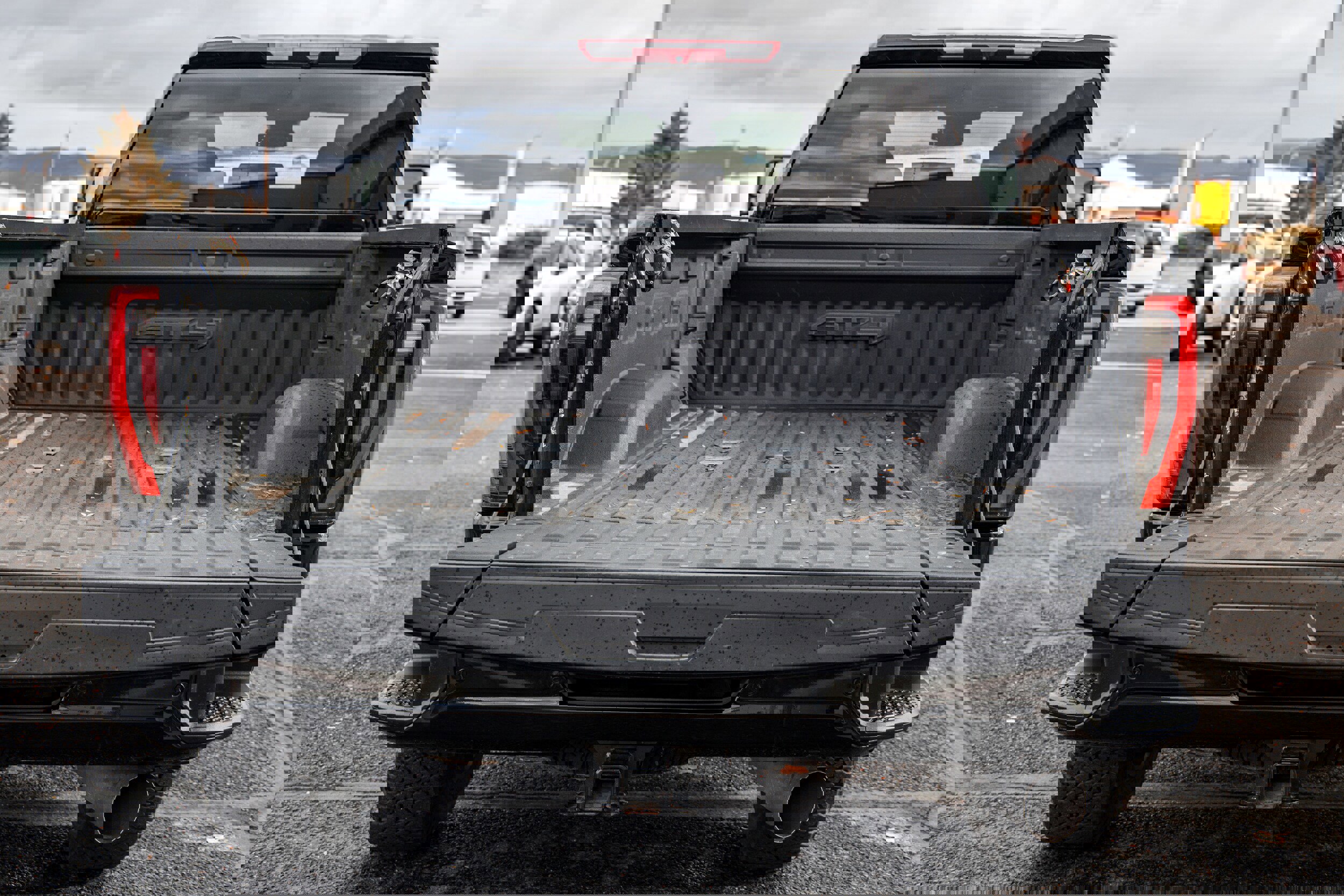 Used 2024 GMC Sierra 2500 AT4 image 7