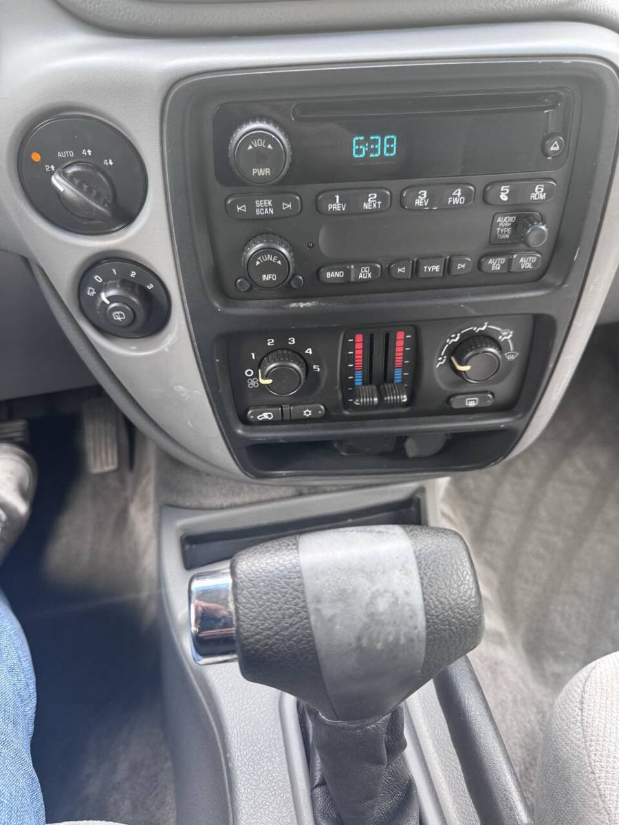 Used 2007 Chevrolet TrailBlazer LS w/ LS Preferred Equipment Group AWD/4WD image 14