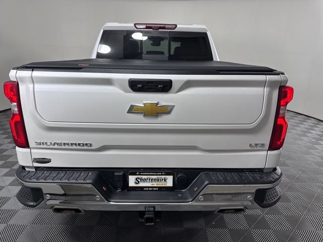 Used 2024 Chevrolet Silverado 1500 LTZ w/ LTZ Premium Package AWD/4WD image 3
