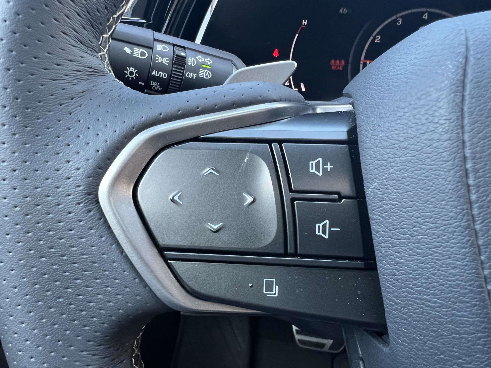 Used 2024 Lexus RX 350 F Sport w/ Convenience Package image 23