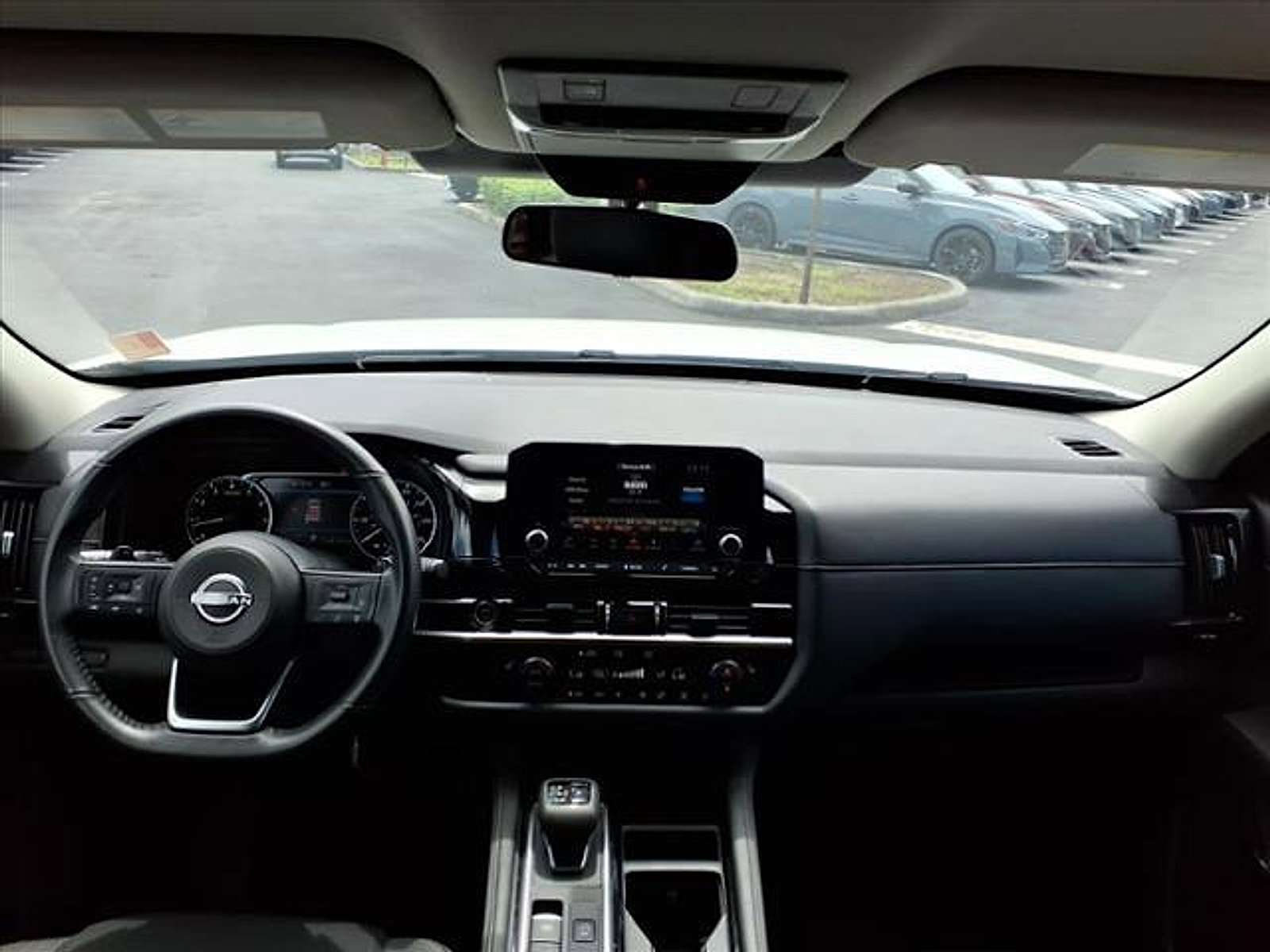 Certified 2024 Nissan Pathfinder SV image 24