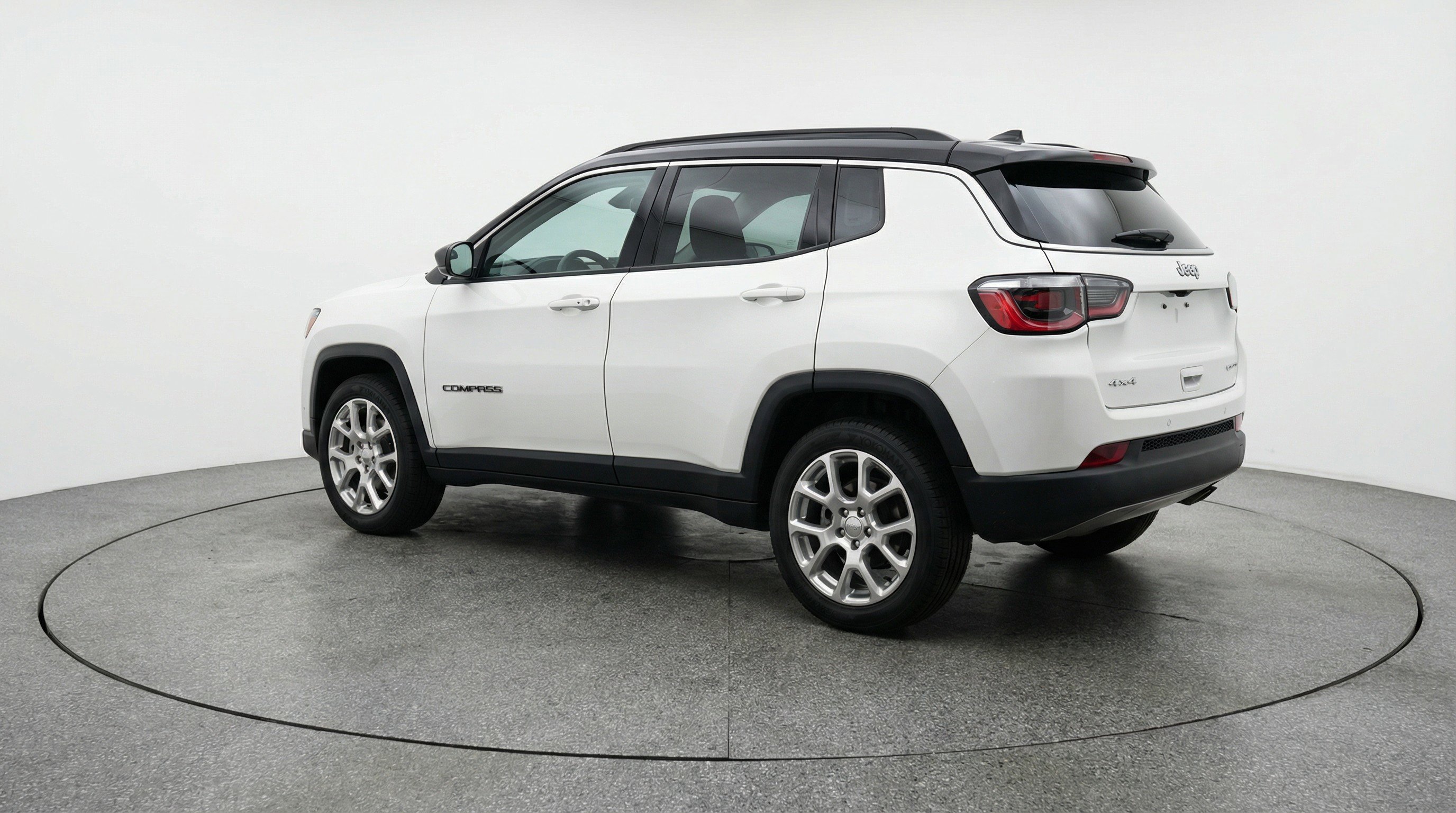 Used 2025 Jeep Compass Limited AWD/4WD image 6