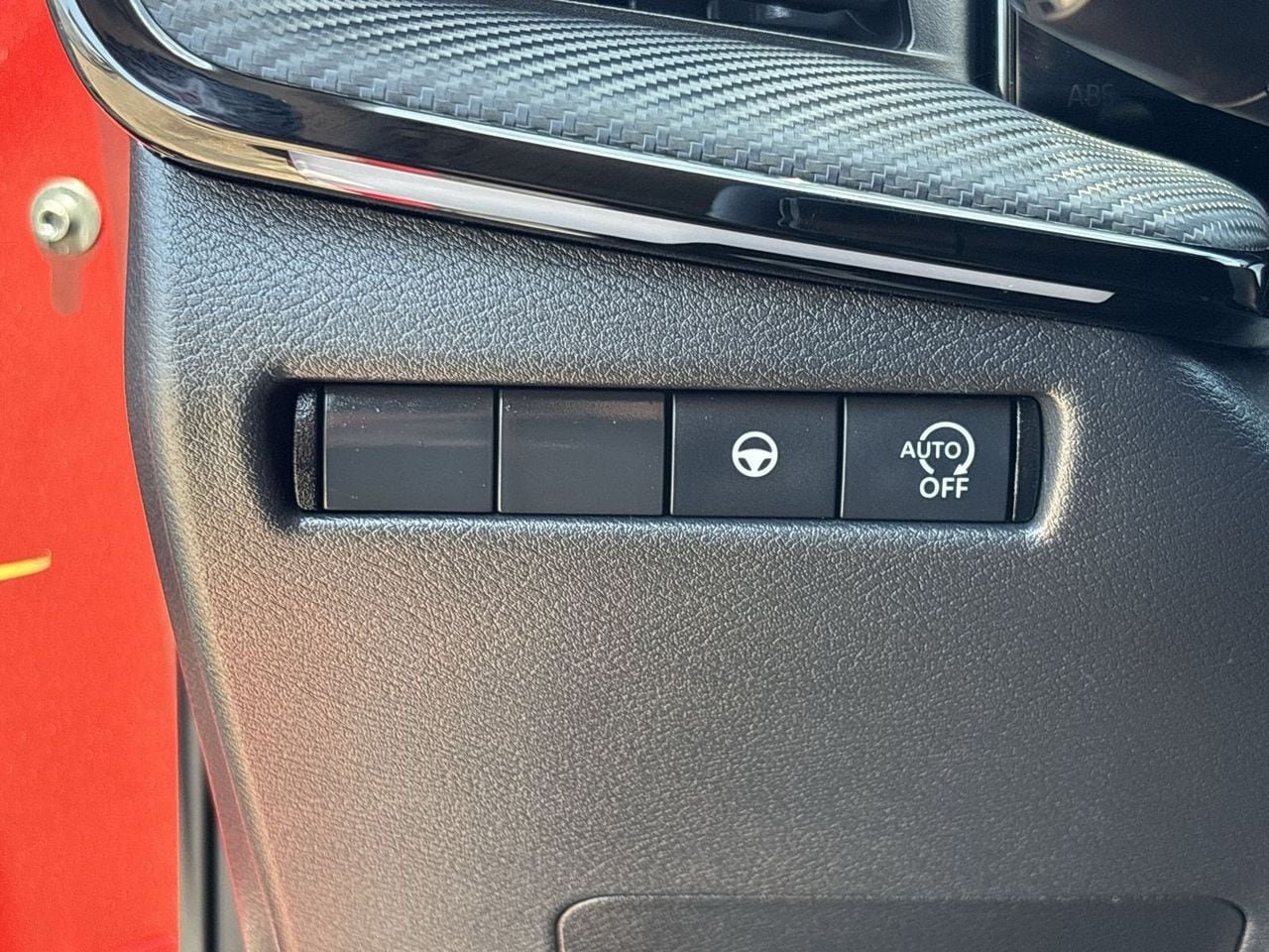 Used 2025 Nissan Kicks SR FWD image 28