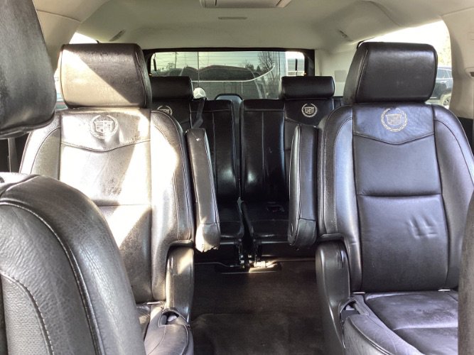 Used 2013 Cadillac Escalade ESV Platinum image 9