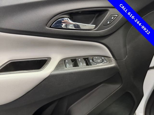 Used 2022 Chevrolet Equinox LS w/ LS Convenience Package image 25
