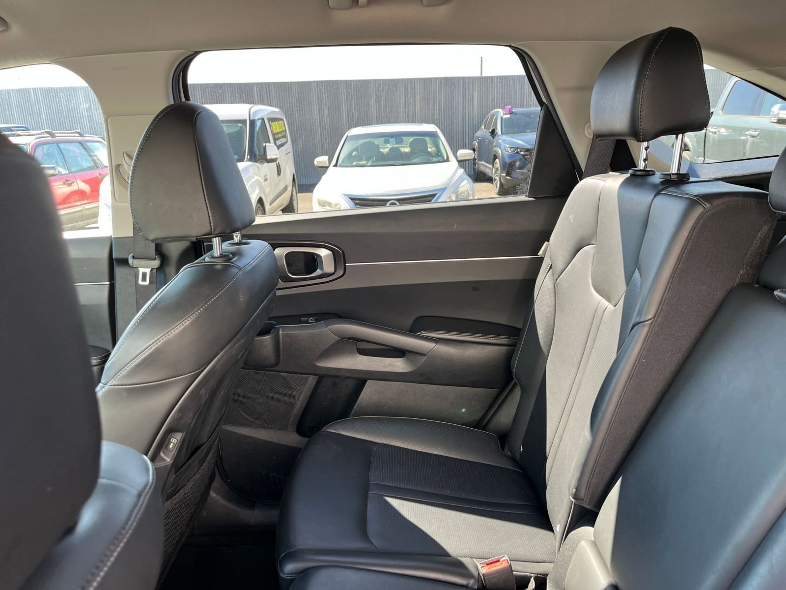 Used 2024 Kia Sorento S image 40