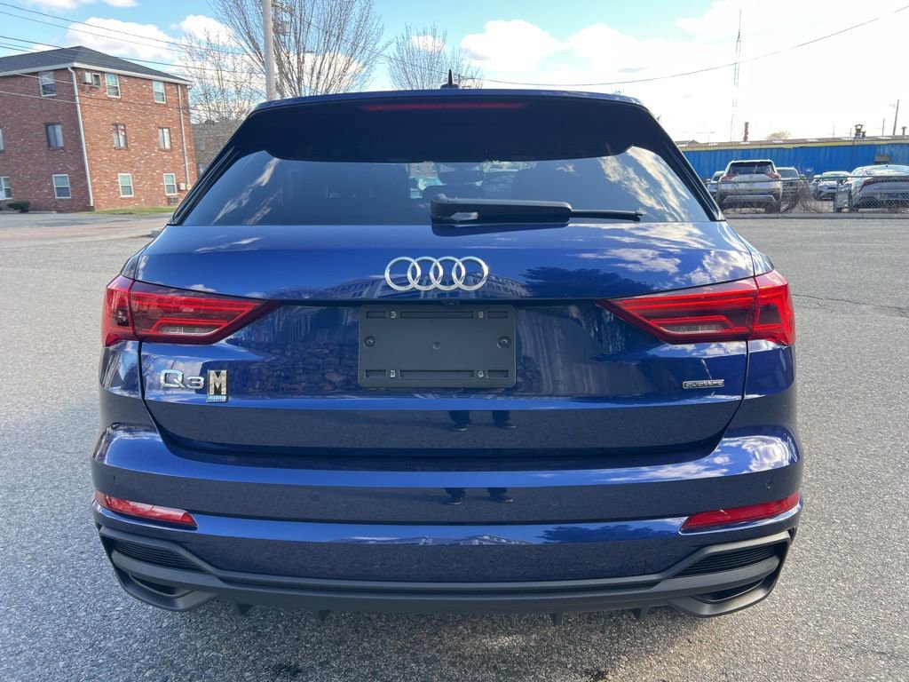 Used 2024 Audi Q3 2.0T Premium Plus w/ Premium Plus Package AWD/4WD image 5