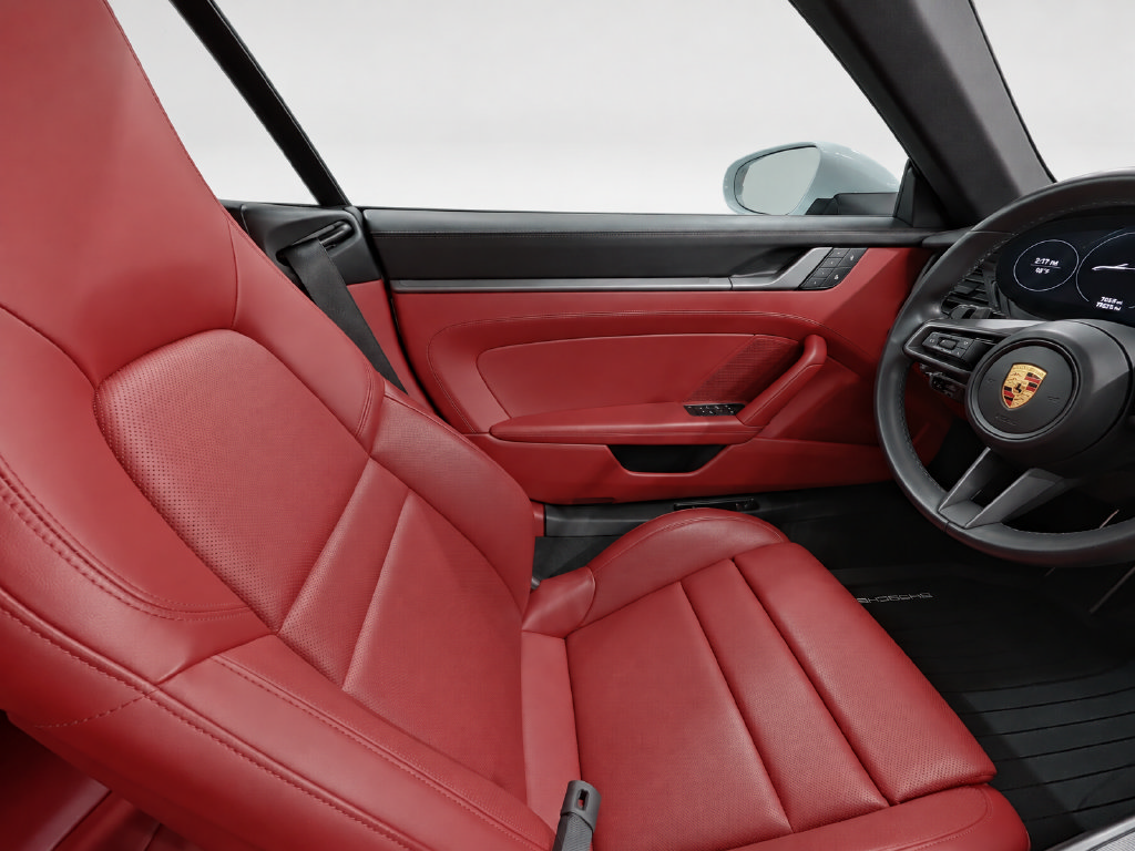 Used 2022 Porsche 911 Carrera RWD image 9