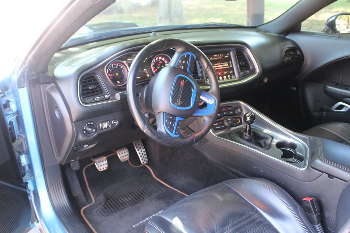 Used 2016 Dodge Challenger R/T Scat Pack RWD image 7