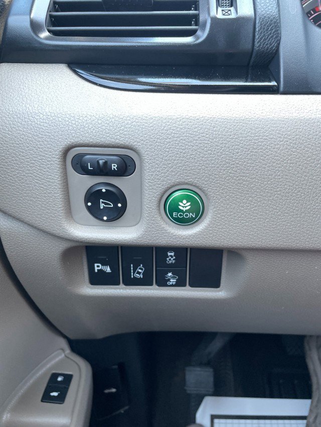 Used 2017 Honda Pilot Touring image 25