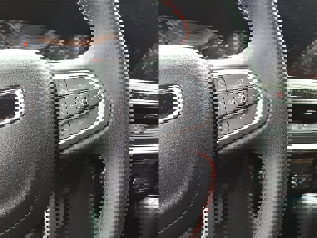 Used 2023 Jeep Compass Trailhawk image 16