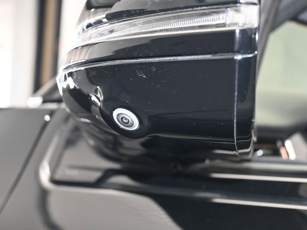 Used 2024 Jeep Grand Wagoneer Series III w/ Quick Order Packagew 28T image 45