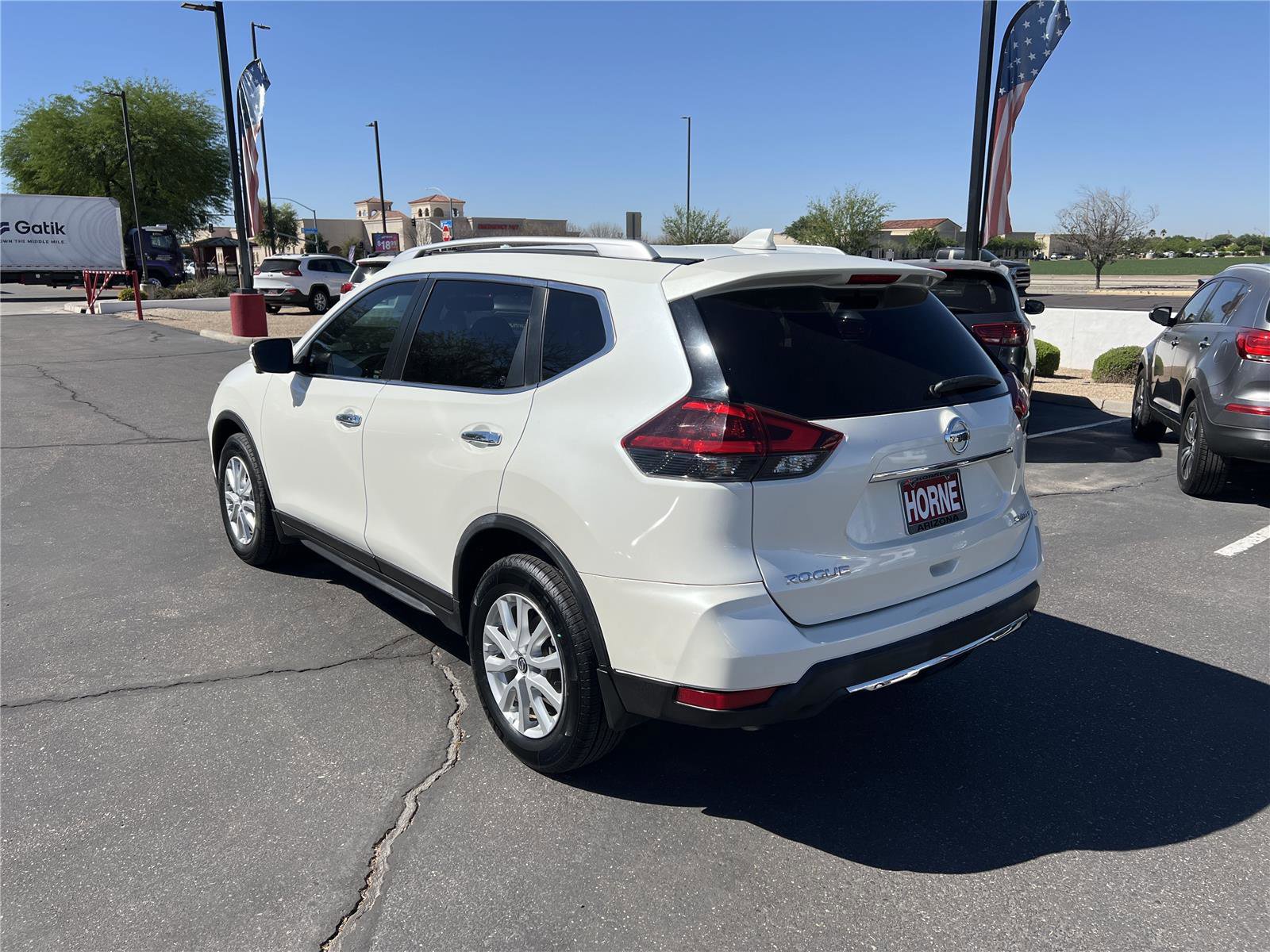 Used 2018 Nissan Rogue SV w/ Premium Package AWD/4WD image 7