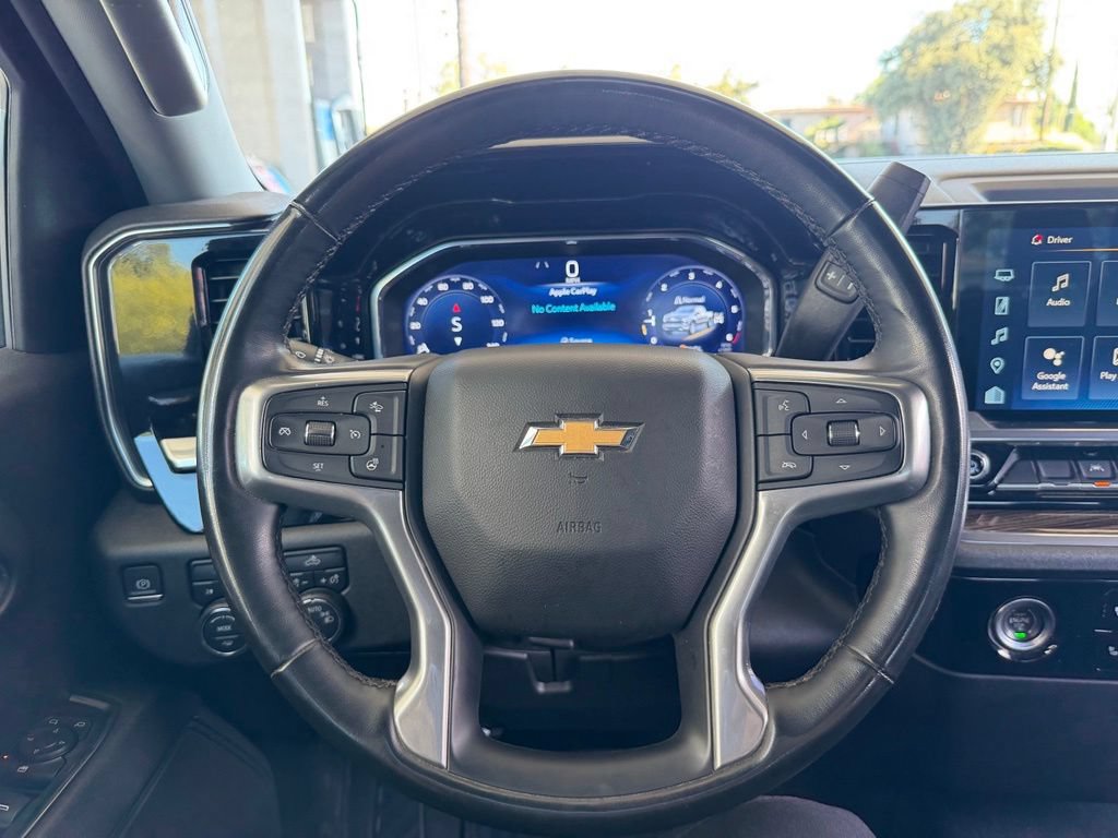 Used 2023 Chevrolet Silverado 1500 LT AWD/4WD image 5