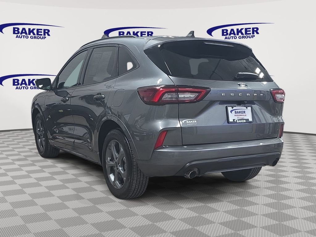 Used 2023 Ford Escape ST-Line image 7