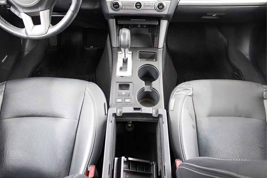 Used 2017 Subaru Outback 2.5i Limited image 17