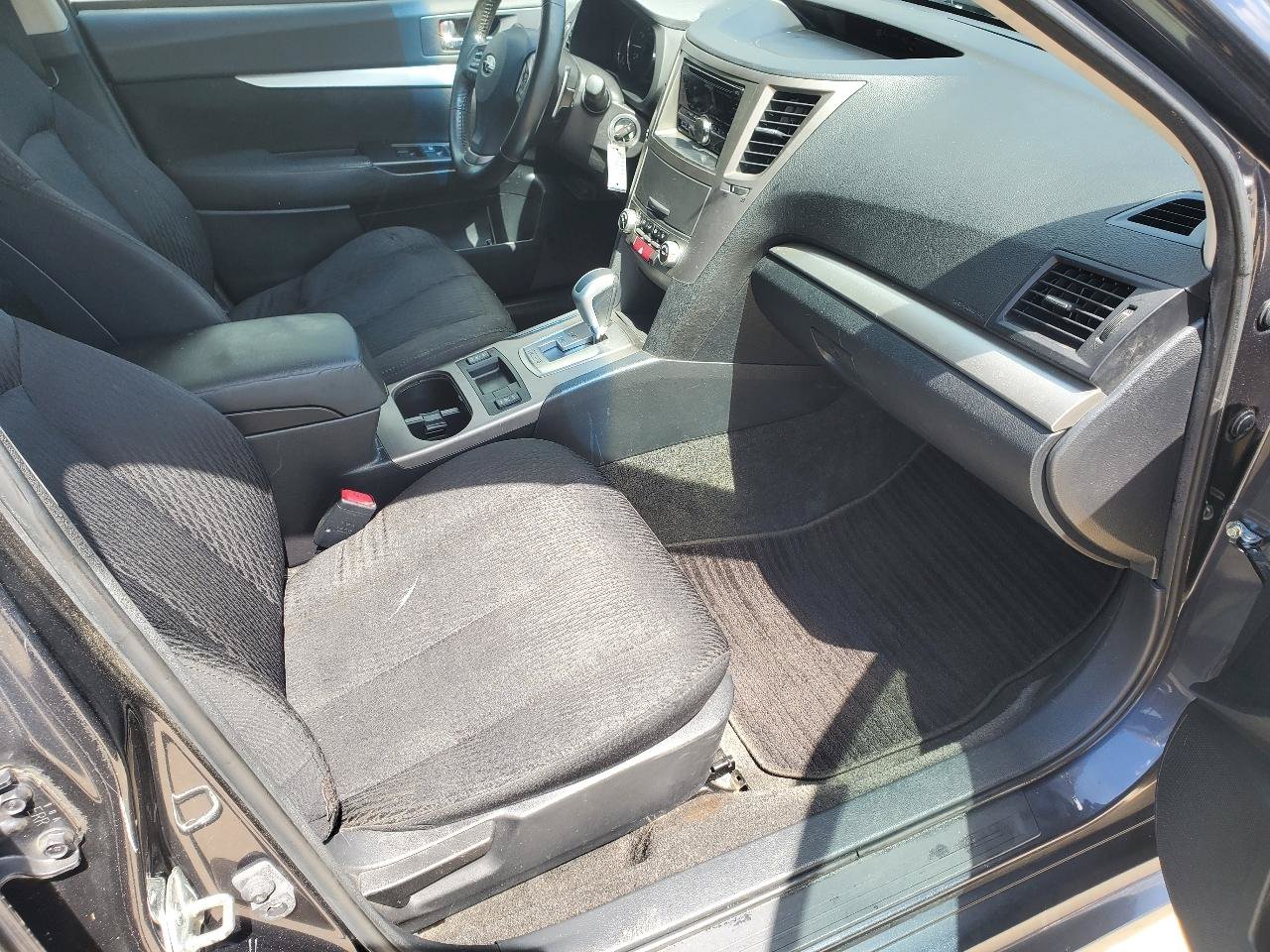 Used 2012 Subaru Legacy 2.5i Premium AWD/4WD image 5
