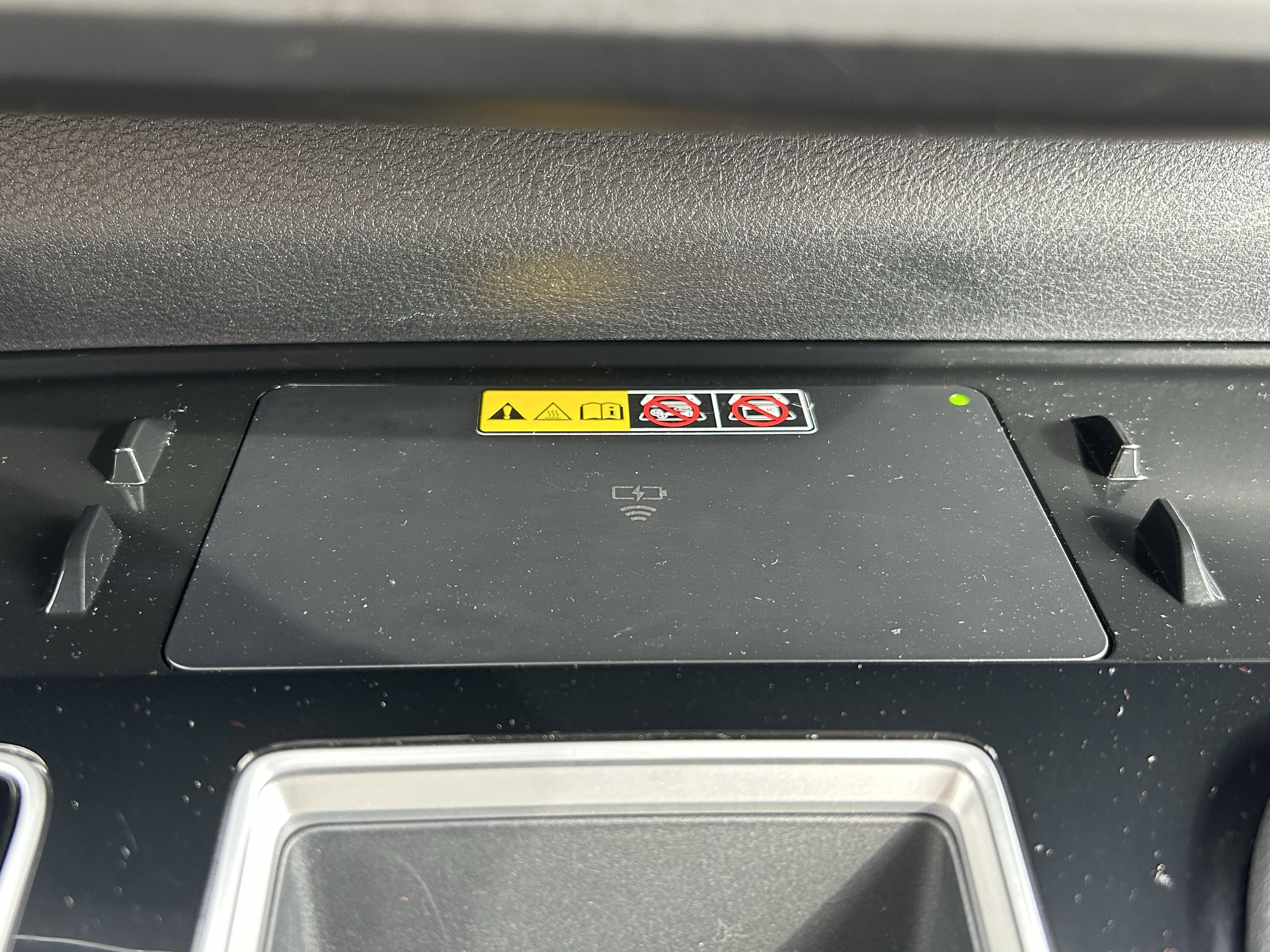 Used 2025 Toyota Sienna Limited image 33