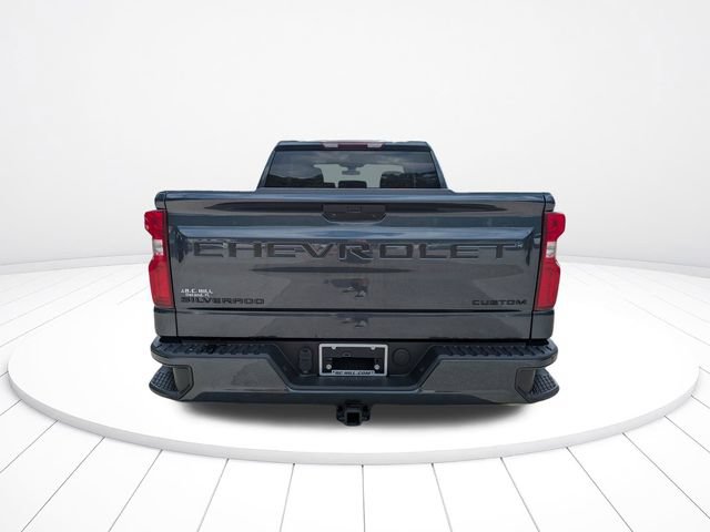 Used 2022 Chevrolet Silverado 1500 Custom w/ LPO, Blackout Package AWD/4WD image 5