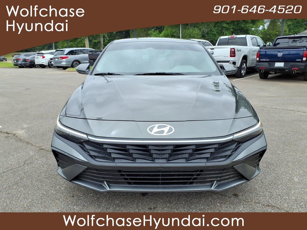 Used 2024 Hyundai Elantra SEL FWD image 8