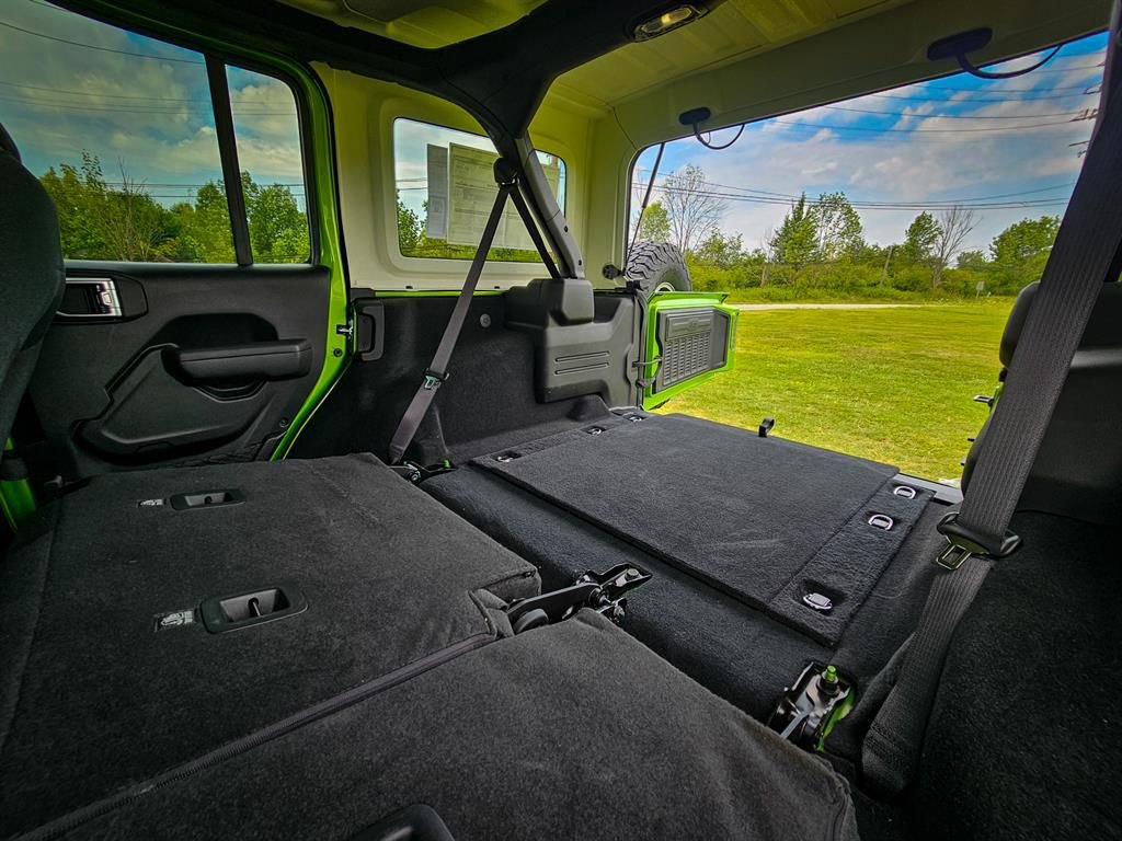 New 2025 Jeep Wrangler Sport S image 33
