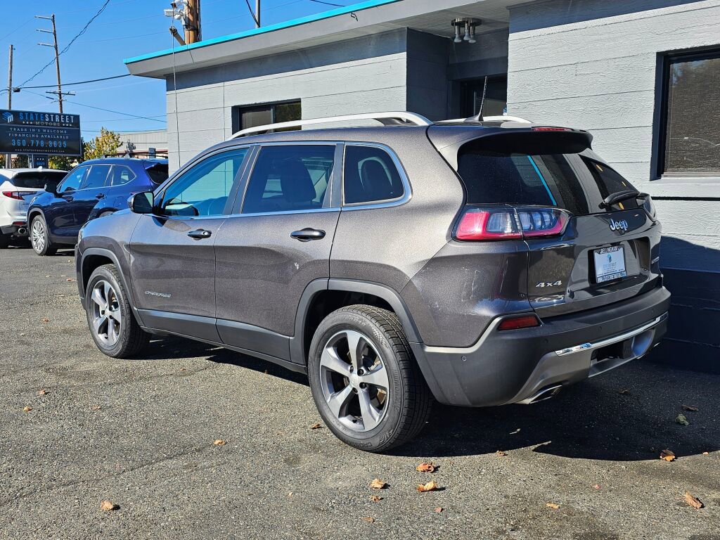 Used 2019 Jeep Cherokee Limited w/ Luxury Group image 4