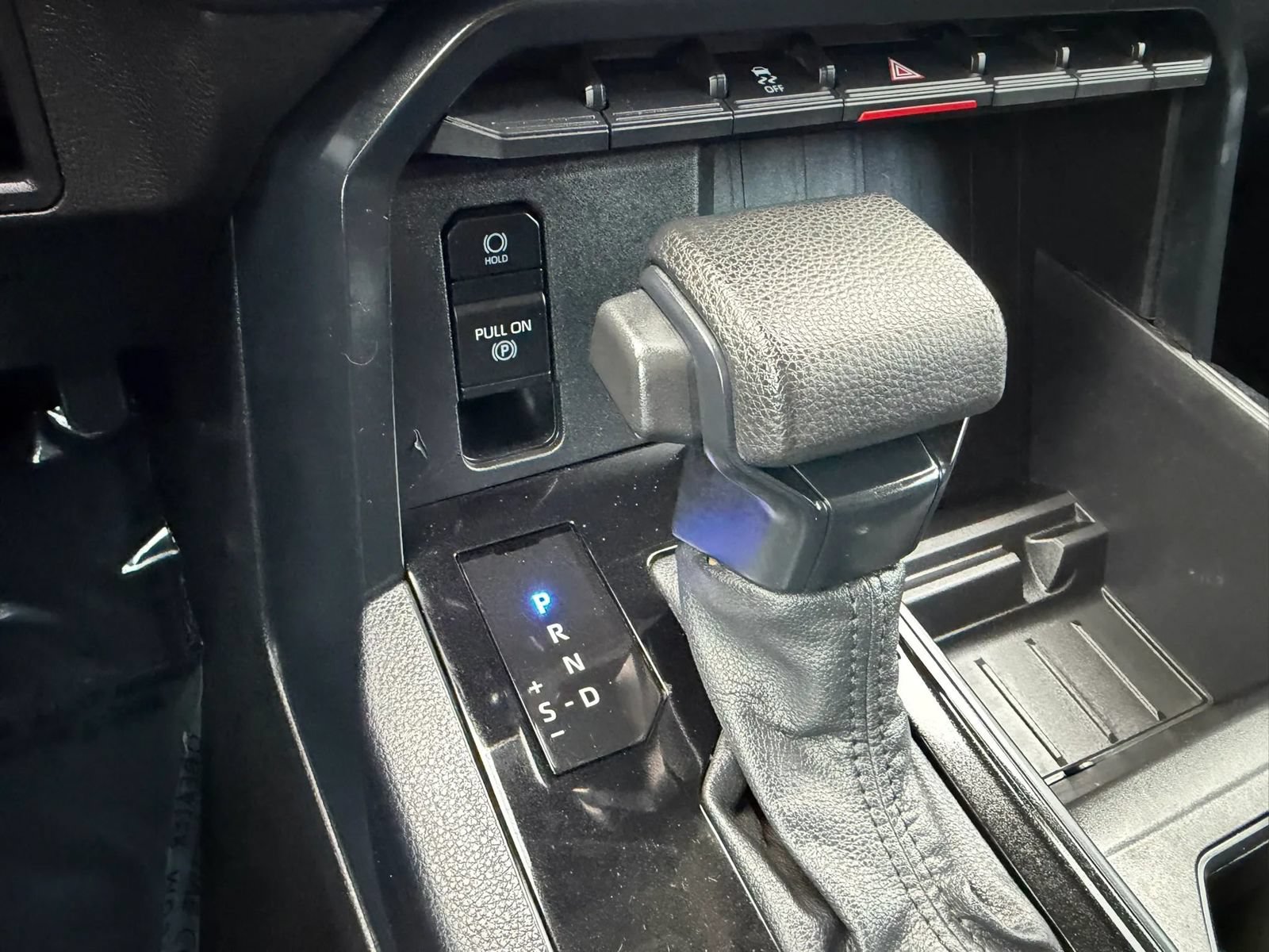 Used 2024 Toyota Tundra SR AWD/4WD image 19