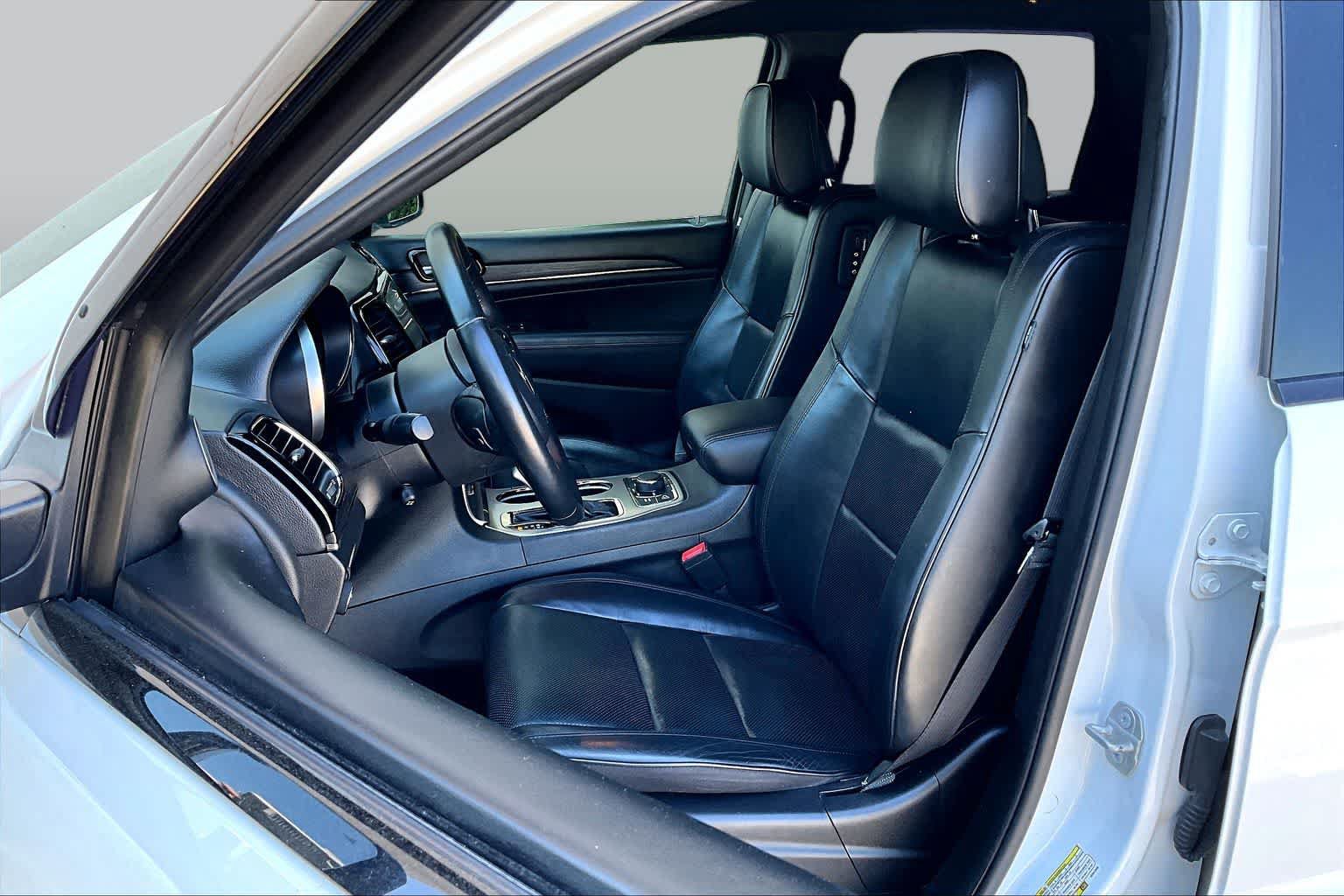 Used 2019 Jeep Grand Cherokee High Altitude AWD/4WD image 9