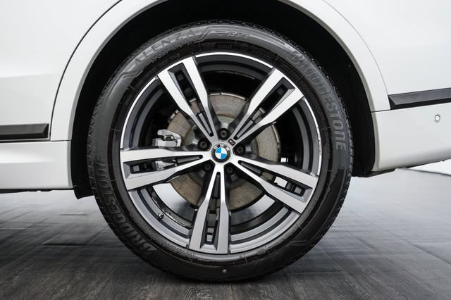 Used 2021 BMW X7 xDrive40i w/ M Sport Package AWD/4WD image 46