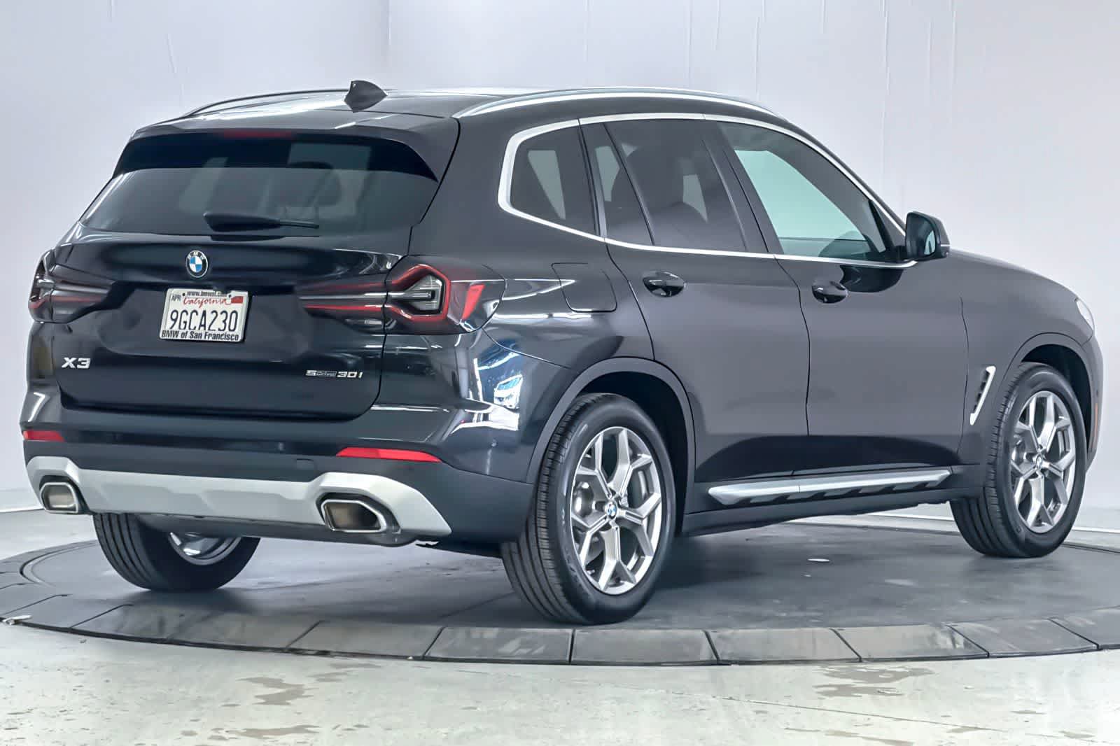 Used 2023 BMW X3 sDrive30i w/ Premium Package RWD image 2