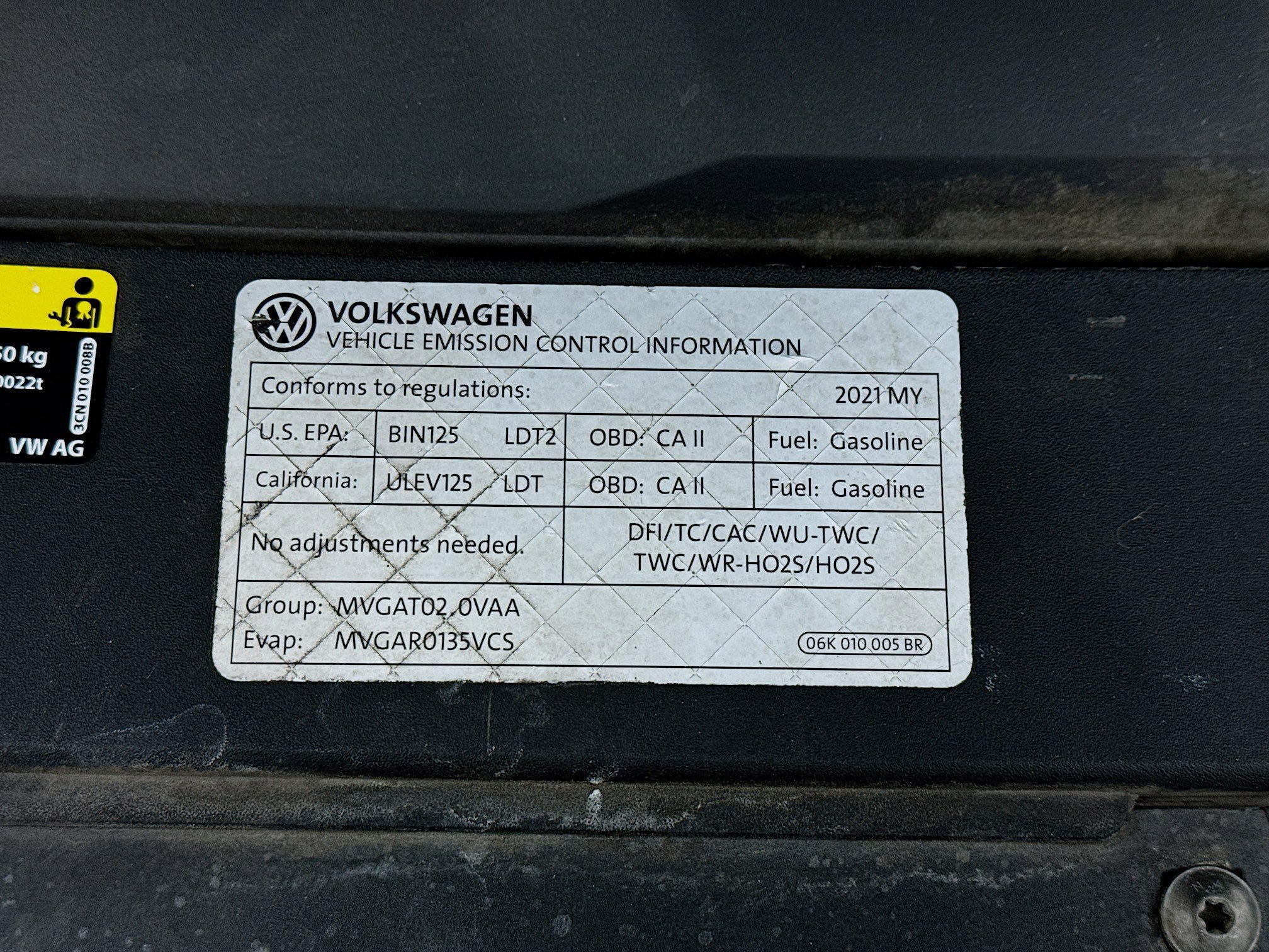 Used 2021 Volkswagen Atlas Cross Sport SE w/ Luggage Net & Mats Package image 20