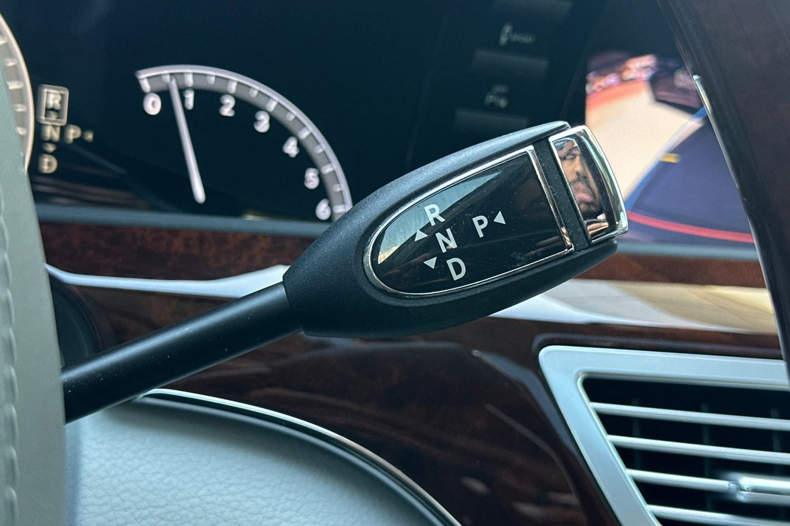 Used 2010 Mercedes-Benz S 550 image 16