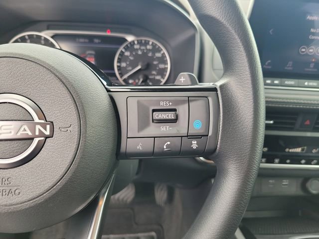 Used 2023 Nissan Rogue SV FWD image 18