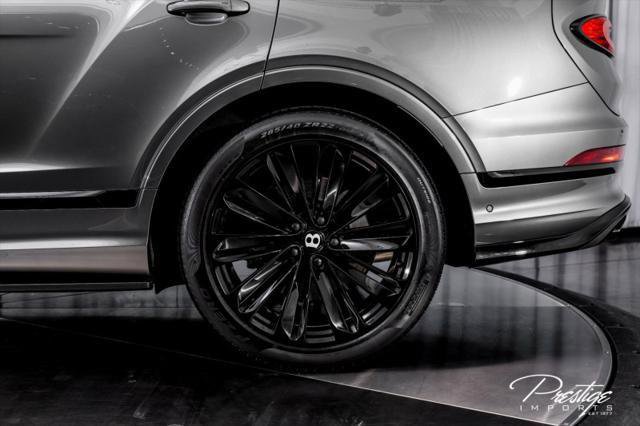 Used 2021 Bentley Bentayga Speed AWD/4WD image 13
