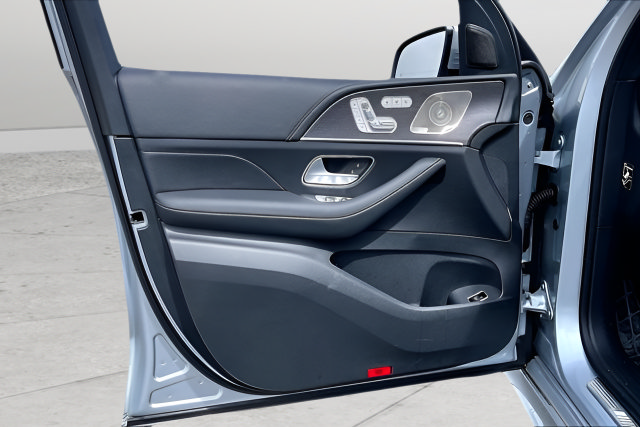Certified 2025 Mercedes-Benz GLE 53 AMG 4MATIC image 13