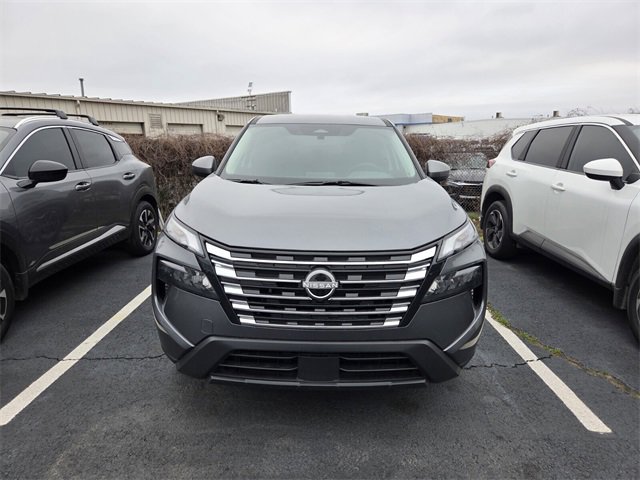 Used 2025 Nissan Rogue SV video 2