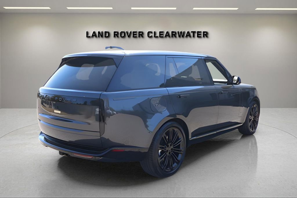 New 2026 Land Rover Range Rover Long Wheelbase SE image 5
