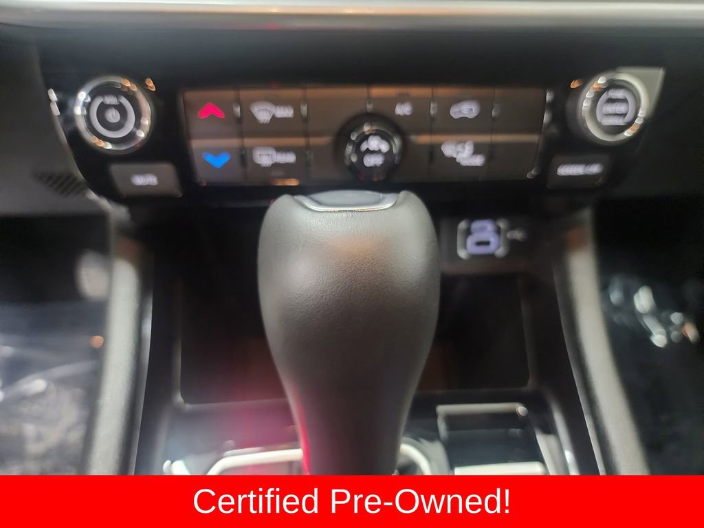 Used 2024 Jeep Compass Latitude image 20