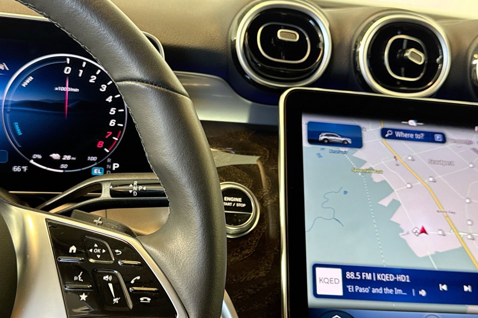 Certified 2025 Mercedes-Benz GLC 350e 4MATIC image 16