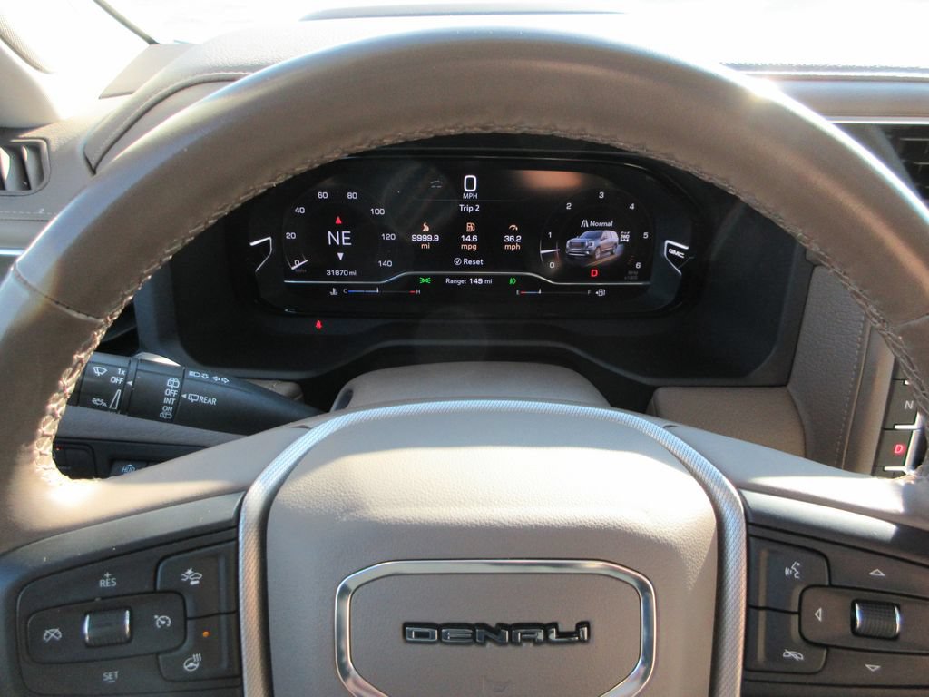 Used 2023 GMC Yukon XL Denali AWD/4WD image 37