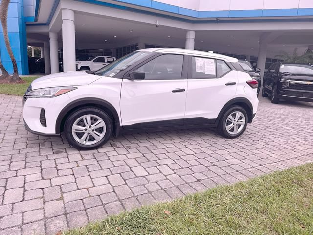 Used 2024 Nissan Kicks S FWD image 17