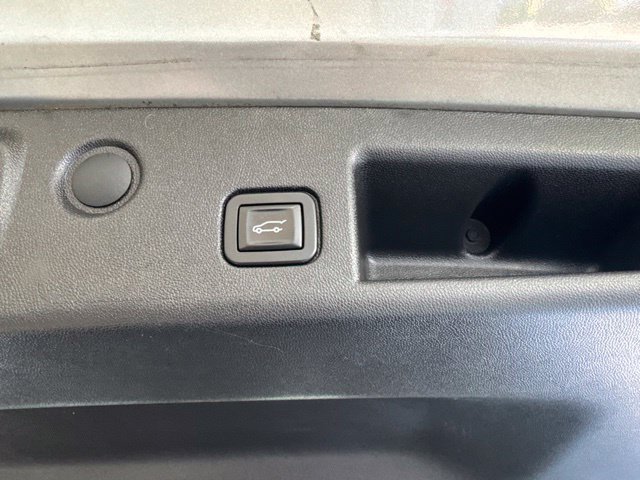Used 2019 Chevrolet Equinox LT FWD image 32